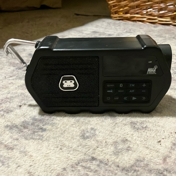 G-Project G-Storm Bluetooth speaker with weather radio and flashlight - Picture 1 of 5